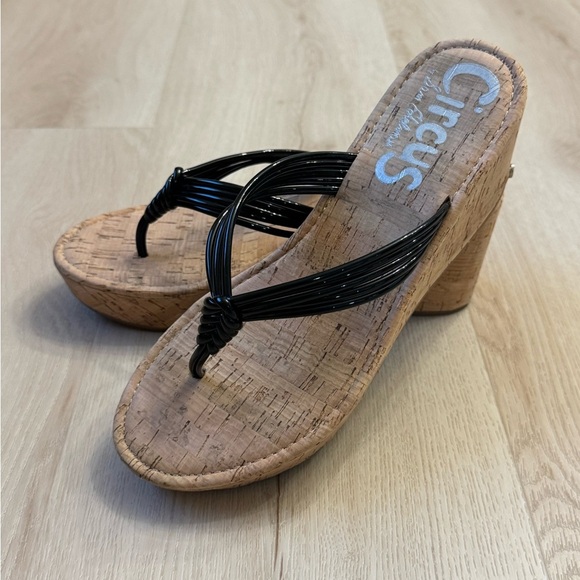 Circus by Sam Edelman Black Wedge Sandals - Picture 1 of 5